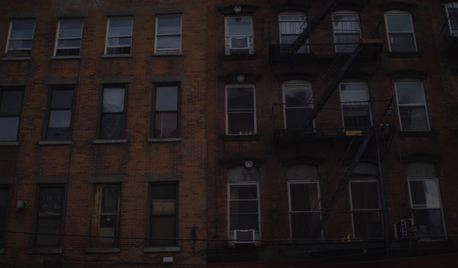 What is the Difference Between Section 8 and Public Housing? A